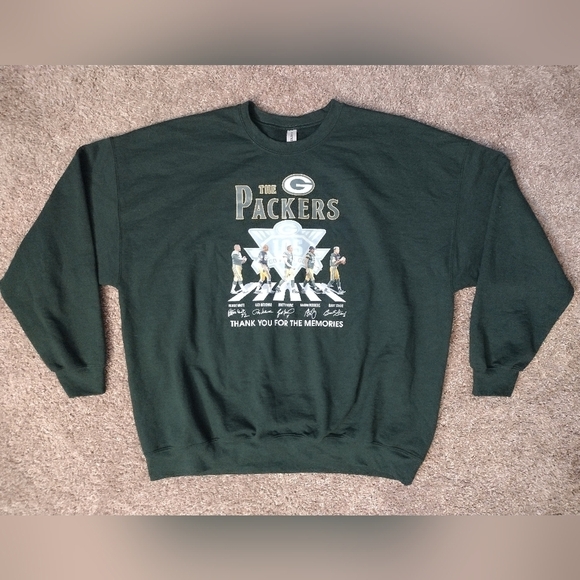 Gildan Other - Gildan Green Bay Packers Green Crewneck Sweater 3XL